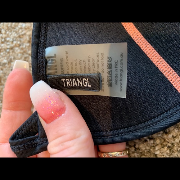 Triangl swimsuit - Picture 3 of 3